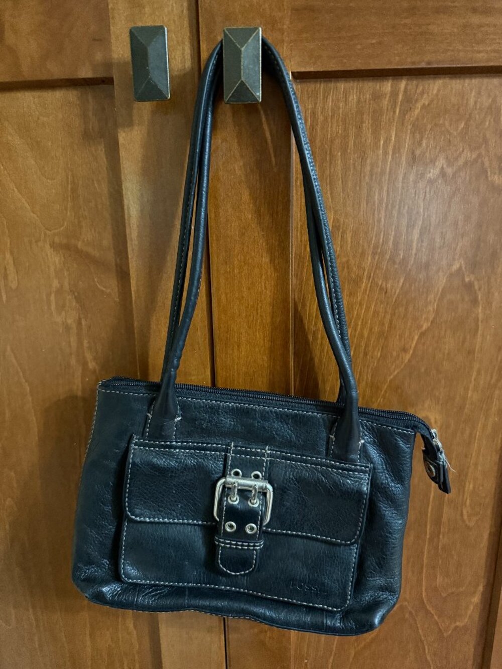 GUC Black Leather Fossil Handbag Purse Buckle Front Zipper Closure
